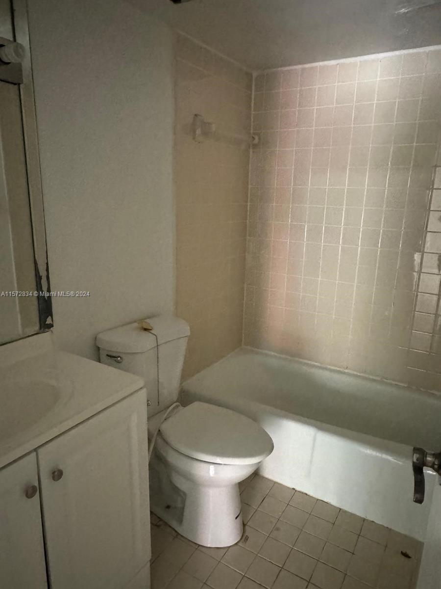 18111 NW 68th Ave F106, Hialeah, Florida 33015, 1 Bedroom Bedrooms, ,1 BathroomBathrooms,Residentiallease,For Rent,18111 NW 68th Ave F106,A11572834
