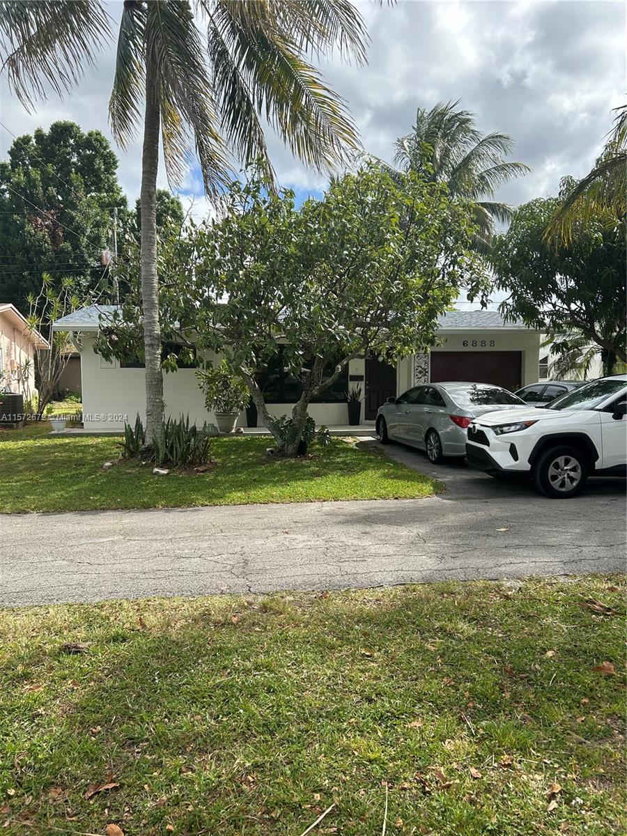 6888 NW 29th Ct 6888, Sunrise, Florida 33313, 2 Bedrooms Bedrooms, ,1 BathroomBathrooms,Residential,For Sale,6888 NW 29th Ct 6888,A11572672