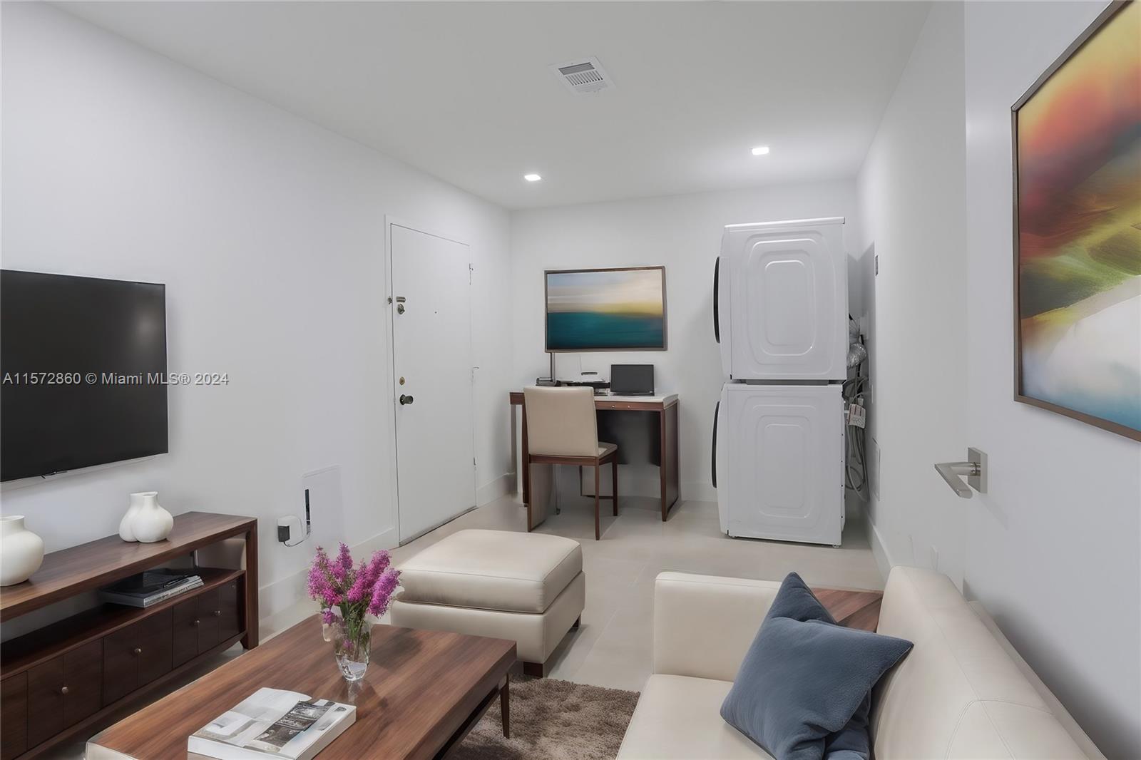 11 Island Ave PH8, Miami Beach, Florida 33139, 3 Bedrooms Bedrooms, ,3 BathroomsBathrooms,Residentiallease,For Rent,11 Island Ave PH8,A11572860