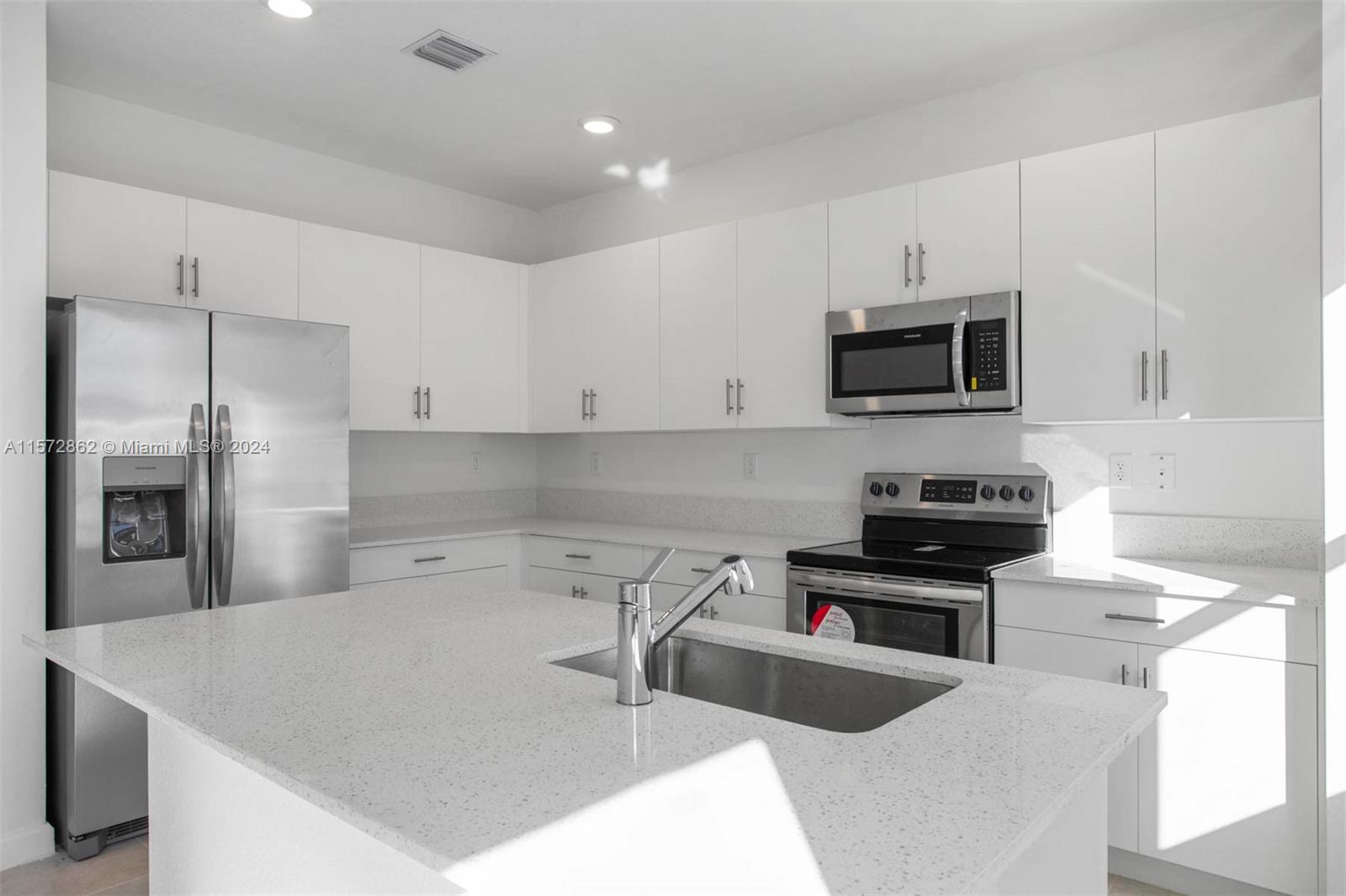 28617 SW 133rd Pl, Homestead, Florida 33033, 3 Bedrooms Bedrooms, ,2 BathroomsBathrooms,Residentiallease,For Rent,28617 SW 133rd Pl,A11572862
