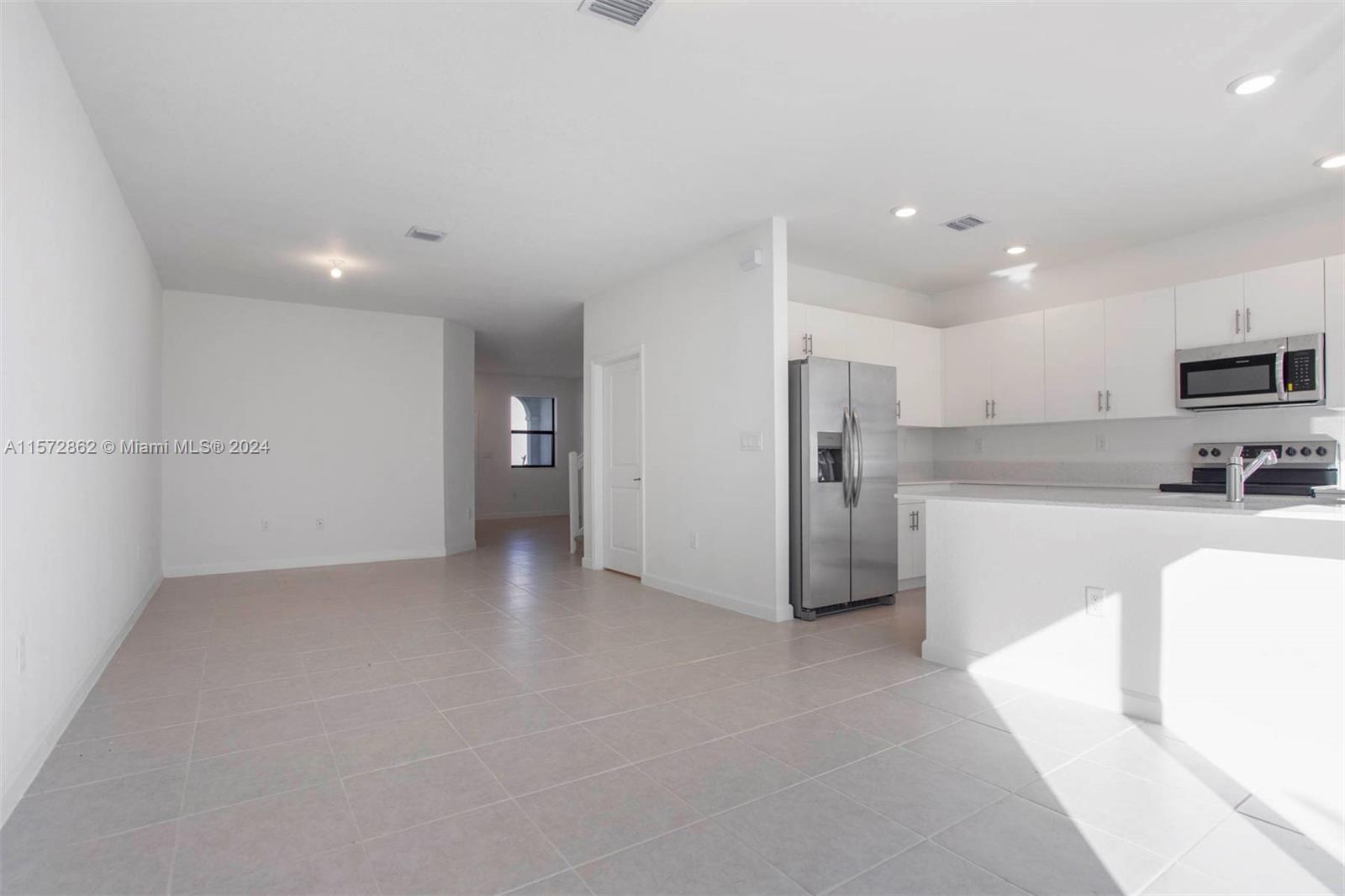 28617 SW 133rd Pl, Homestead, Florida 33033, 3 Bedrooms Bedrooms, ,2 BathroomsBathrooms,Residentiallease,For Rent,28617 SW 133rd Pl,A11572862