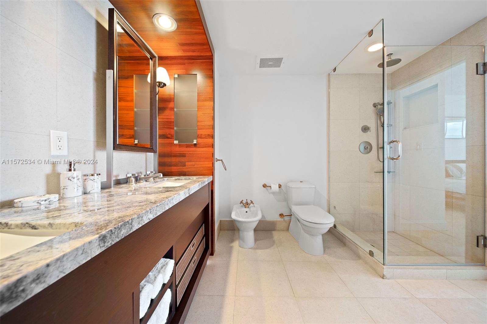 6799 Collins Ave PH04, Miami Beach, Florida 33141, 2 Bedrooms Bedrooms, ,2 BathroomsBathrooms,Residential,For Sale,6799 Collins Ave PH04,A11572534