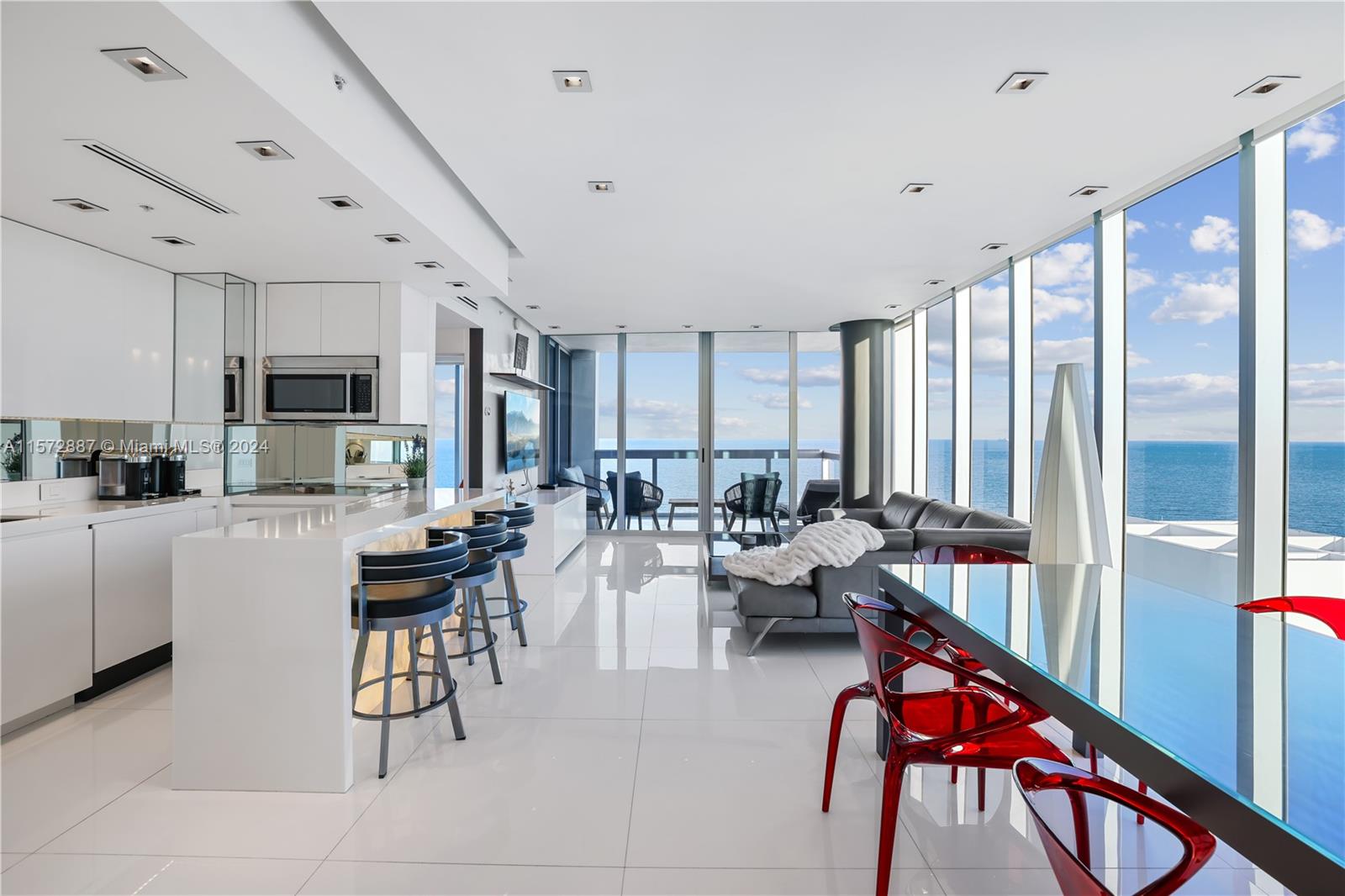 6899 Collins Ave 2208, Miami Beach, Florida 33141, 2 Bedrooms Bedrooms, ,2 BathroomsBathrooms,Residentiallease,For Rent,6899 Collins Ave 2208,A11572887