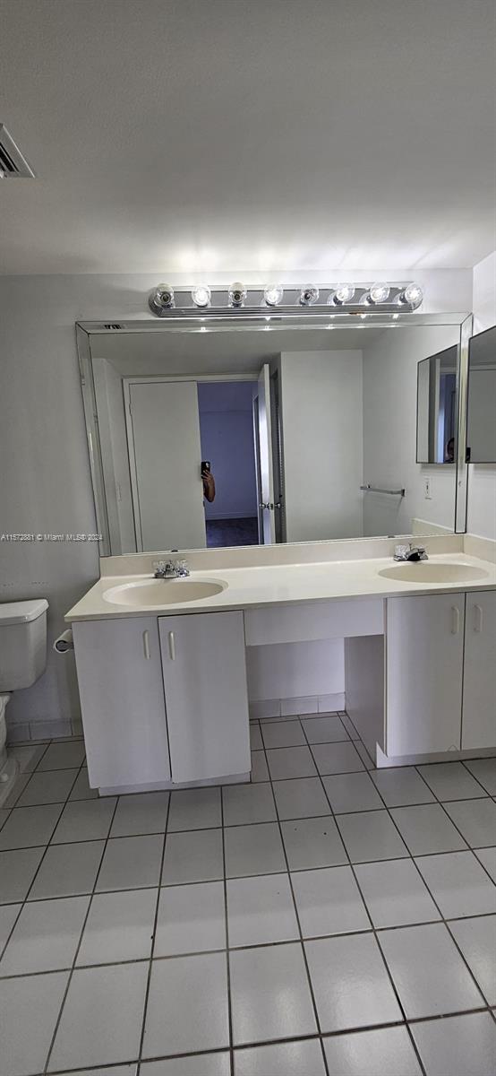 3300 NE 191st St 609, Aventura, Florida 33180, 1 Bedroom Bedrooms, ,2 BathroomsBathrooms,Residential,For Sale,3300 NE 191st St 609,A11572881