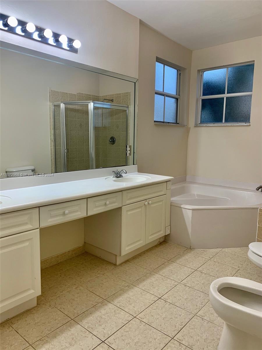 8219 SW 165th Ct 8219, Miami, Florida 33193, 4 Bedrooms Bedrooms, ,3 BathroomsBathrooms,Residentiallease,For Rent,8219 SW 165th Ct 8219,A11572968