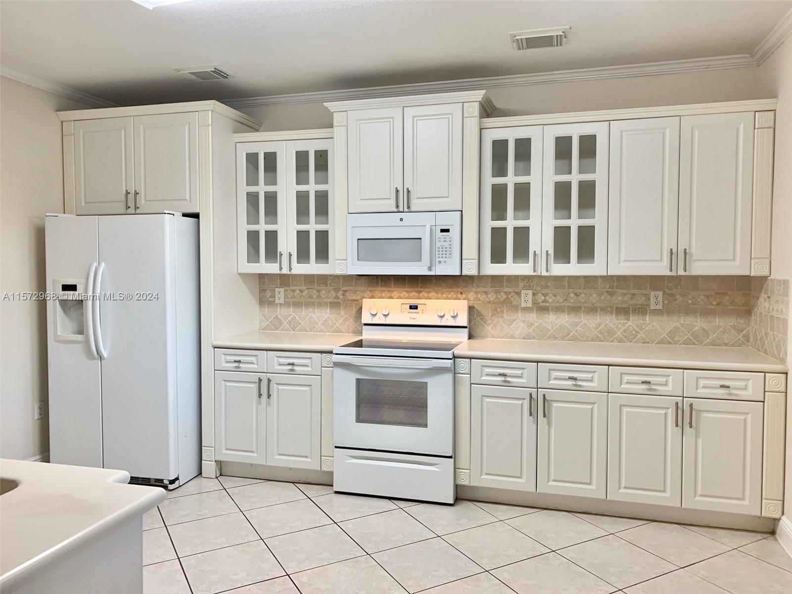 8219 SW 165th Ct 8219, Miami, Florida 33193, 4 Bedrooms Bedrooms, ,3 BathroomsBathrooms,Residentiallease,For Rent,8219 SW 165th Ct 8219,A11572968