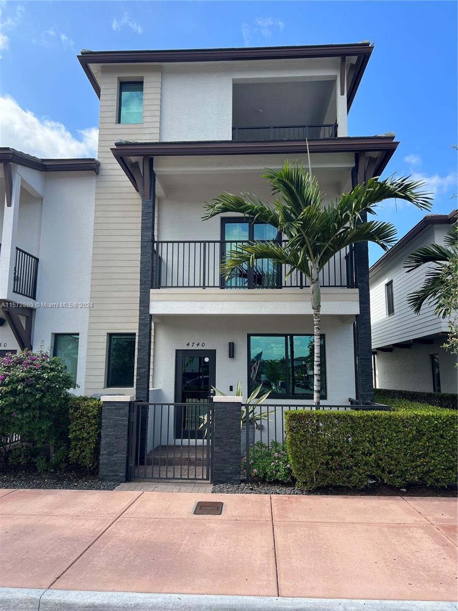 4740 NW 84th Ave #4740 For Sale A11572889, FL
