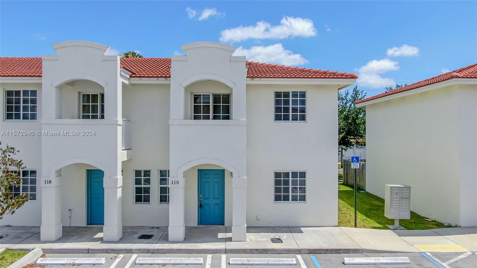 Welcome to this recently upgraded corner villa, constructed in 2020 in the lively area of Florida City. This home boasts sleek S/S appliances, convenient in-unit laundry, and premium fixtures. Featuring a ground-level bedroom for easy accessibility, it's ideally situated near major attractions like the Florida Keys Outlet Mall, Homestead Speedway, and several national parks. Quick access to Card Sound Road makes trips to the Florida Keys a breeze. Benefit from two designated parking spots and plenty of space for guests. Located less than two miles from the upcoming Florida City Place, this unit offers unbeatable value in the subdivision. Don’t miss out on your chance to settle in a city that’s just starting to buzz with excitement and potential.