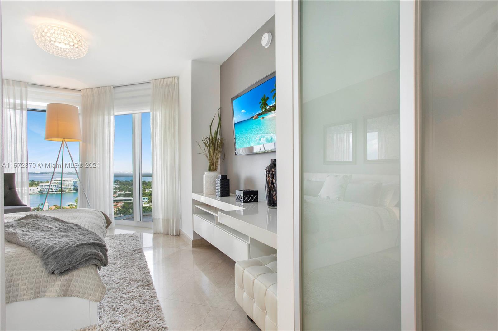 4779 Collins Ave 2306, Miami Beach, Florida 33140, 1 Bedroom Bedrooms, ,2 BathroomsBathrooms,Residentiallease,For Rent,4779 Collins Ave 2306,A11572870
