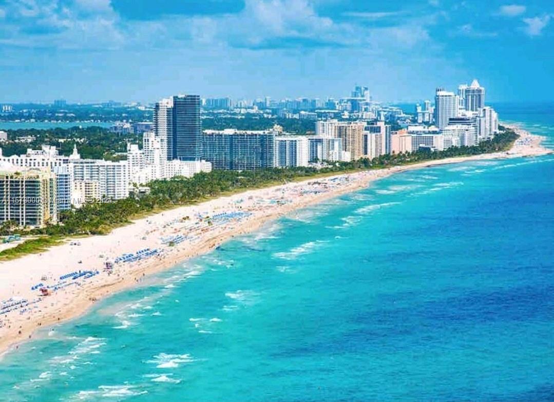 1200 Brickell Bay Dr 2222, Miami, Florida 33131, 1 Bedroom Bedrooms, ,1 BathroomBathrooms,Residentiallease,For Rent,1200 Brickell Bay Dr 2222,A11573000