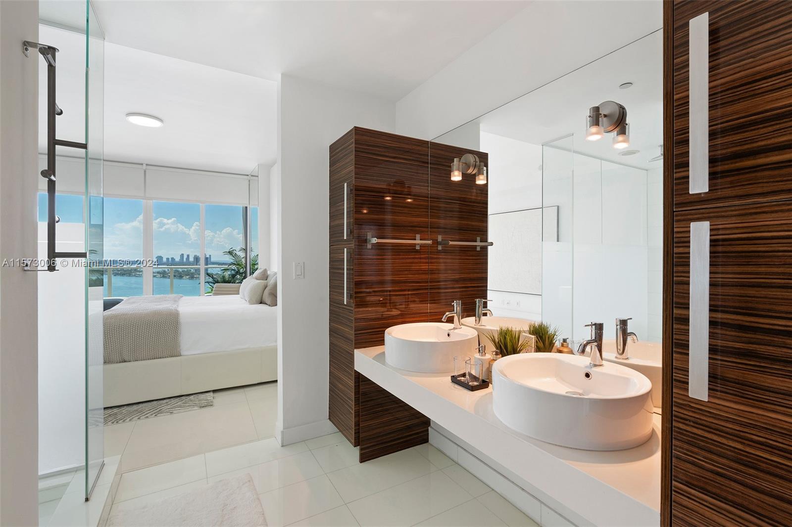 2020 N Bayshore Dr 2105, Miami, Florida 33137, 2 Bedrooms Bedrooms, ,2 BathroomsBathrooms,Residentiallease,For Rent,2020 N Bayshore Dr 2105,A11573006