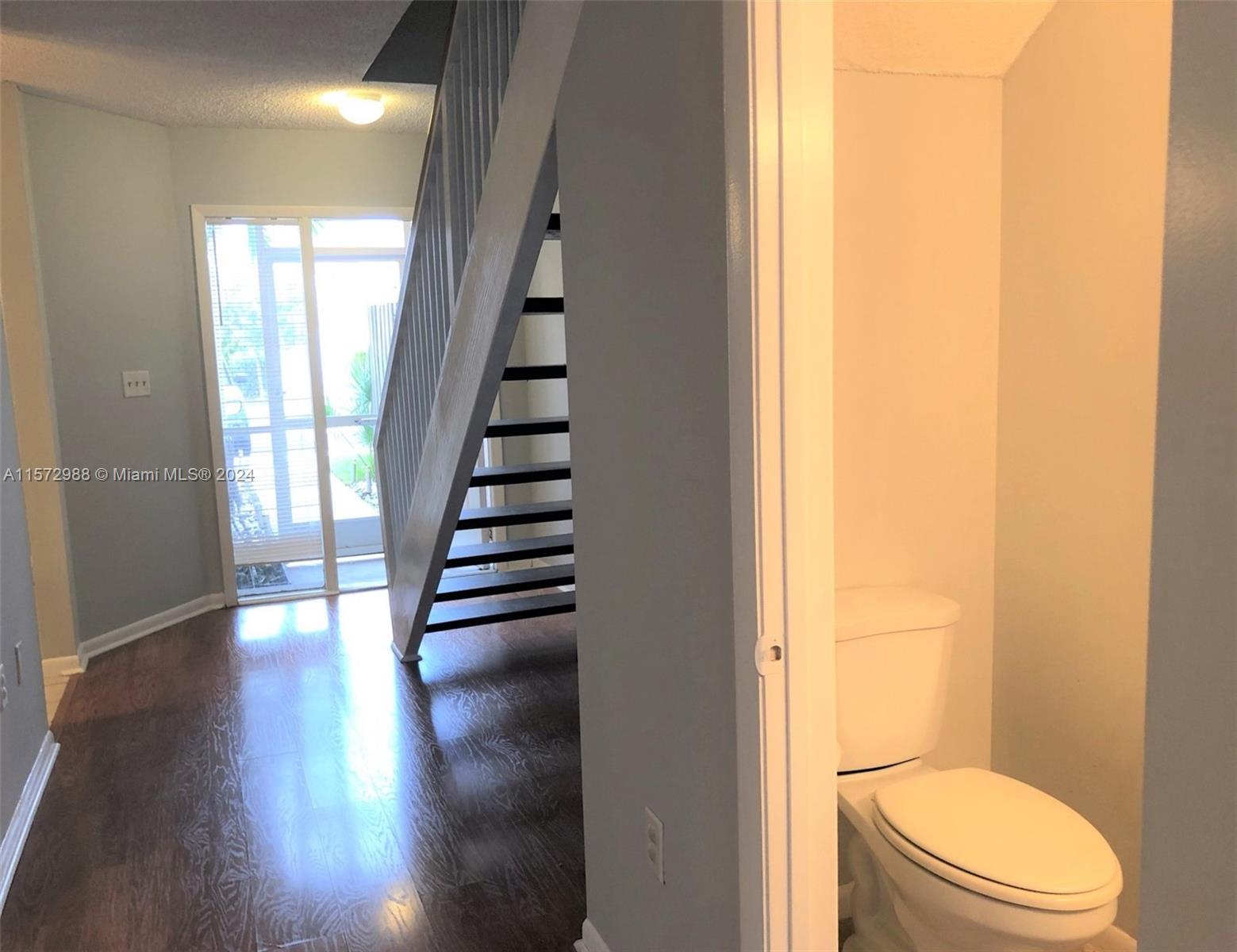 12324 NW 14th St, Pembroke Pines, Florida 33026, 2 Bedrooms Bedrooms, ,2 BathroomsBathrooms,Residentiallease,For Rent,12324 NW 14th St,A11572988