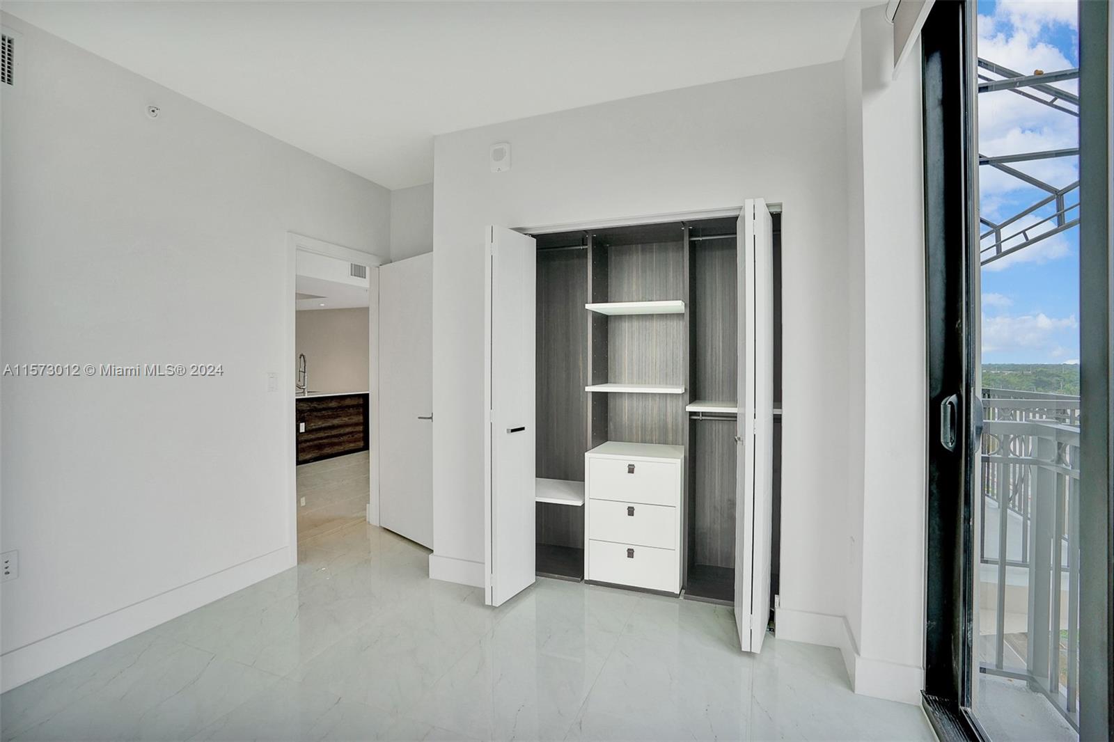 301 Altara Ave 835, Coral Gables, Florida 33146, 3 Bedrooms Bedrooms, ,2 BathroomsBathrooms,Residentiallease,For Rent,301 Altara Ave 835,A11573012
