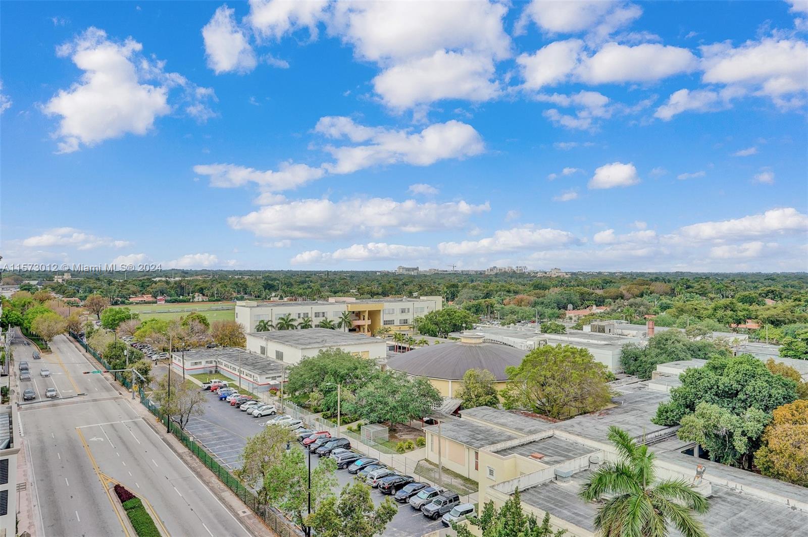 301 Altara Ave 835, Coral Gables, Florida 33146, 3 Bedrooms Bedrooms, ,2 BathroomsBathrooms,Residentiallease,For Rent,301 Altara Ave 835,A11573012