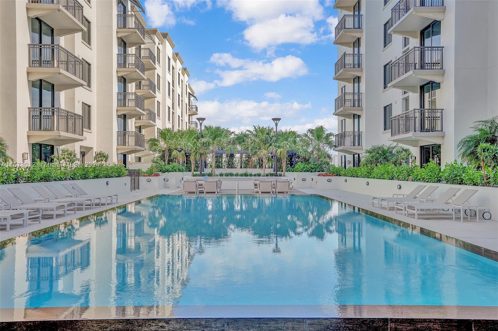 301 Altara Ave 835, Coral Gables, Florida 33146, 3 Bedrooms Bedrooms, ,2 BathroomsBathrooms,Residentiallease,For Rent,301 Altara Ave 835,A11573012