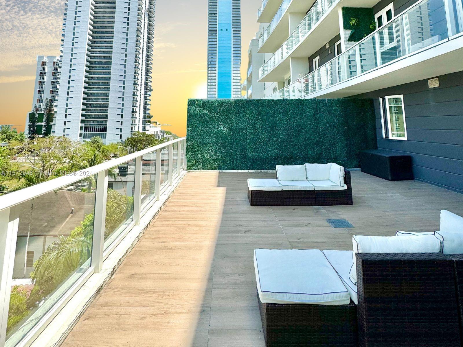 Welcome to the vibrant neighborhood of Edgewater in Miami! This stunning condo comes fully furnished
& fully equipped. Ideal for convenience, comfort, & captures the essence of modern luxury living. One of a kind
expansive balcony terrace & amenities that will truly elevate your lifestyle. Great inviting space for entertaining
guests or simply enjoying a peaceful evening while providing breathtaking views. The building offers an exclusive
rooftop pool & fitness room. Location is key, you'll find yourself at the center of it all, with easy access to Midtown,
Brickell, the Design District, Wynwood, & the beach. Wi-fi included, ample parking available & pet-friendly. Full-
year lease preferred, seasonal rental OK. Let us help you make this dream residence a reality! Contact us today!