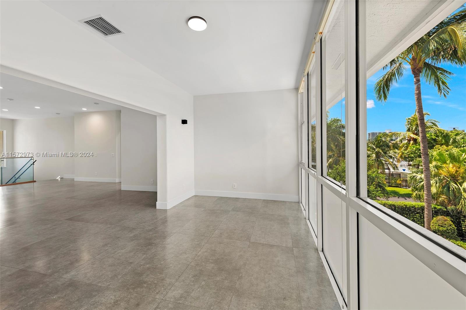 552 PALM DRIVE, Hallandale Beach, Florida 33009, 7 Bedrooms Bedrooms, ,5 BathroomsBathrooms,Residentiallease,For Rent,552 PALM DRIVE,A11572973