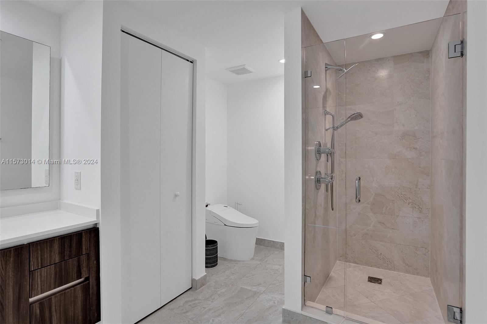 488 NE 18th St 4510, Miami, Florida 33132, 3 Bedrooms Bedrooms, ,3 BathroomsBathrooms,Residentiallease,For Rent,488 NE 18th St 4510,A11573014