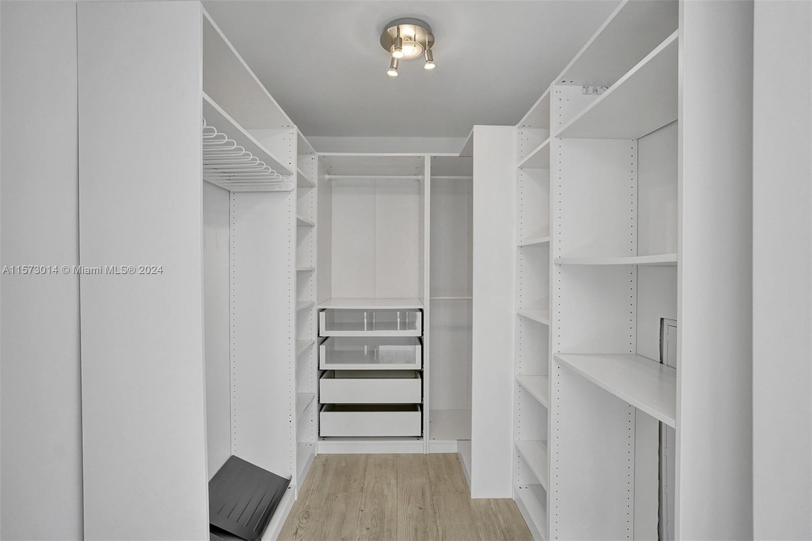 488 NE 18th St 4510, Miami, Florida 33132, 3 Bedrooms Bedrooms, ,3 BathroomsBathrooms,Residentiallease,For Rent,488 NE 18th St 4510,A11573014