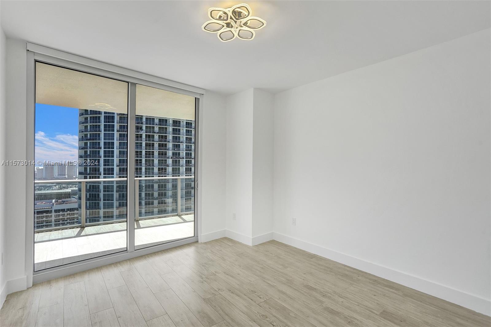 488 NE 18th St 4510, Miami, Florida 33132, 3 Bedrooms Bedrooms, ,3 BathroomsBathrooms,Residentiallease,For Rent,488 NE 18th St 4510,A11573014