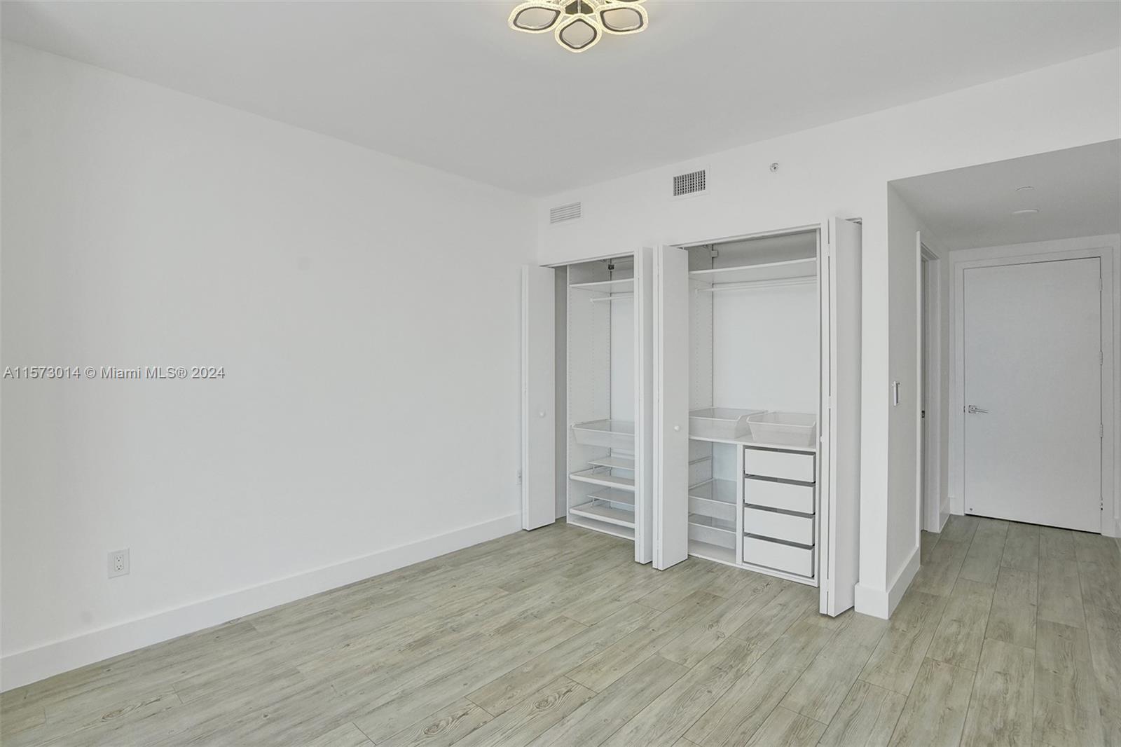 488 NE 18th St 4510, Miami, Florida 33132, 3 Bedrooms Bedrooms, ,3 BathroomsBathrooms,Residentiallease,For Rent,488 NE 18th St 4510,A11573014