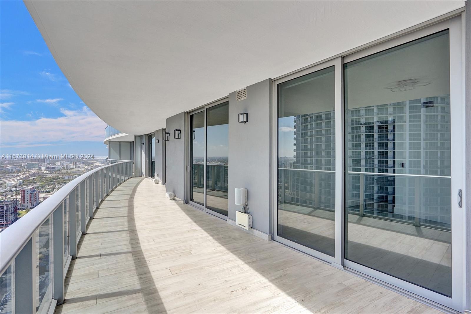 488 NE 18th St 4510, Miami, Florida 33132, 3 Bedrooms Bedrooms, ,3 BathroomsBathrooms,Residentiallease,For Rent,488 NE 18th St 4510,A11573014