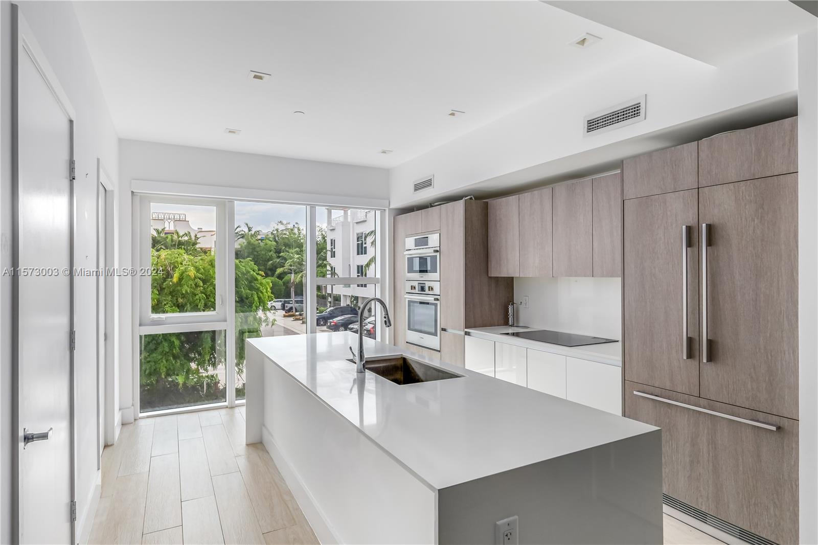 455 NE 39th St 109, Miami, Florida 33137, 2 Bedrooms Bedrooms, ,2 BathroomsBathrooms,Residentiallease,For Rent,455 NE 39th St 109,A11573003
