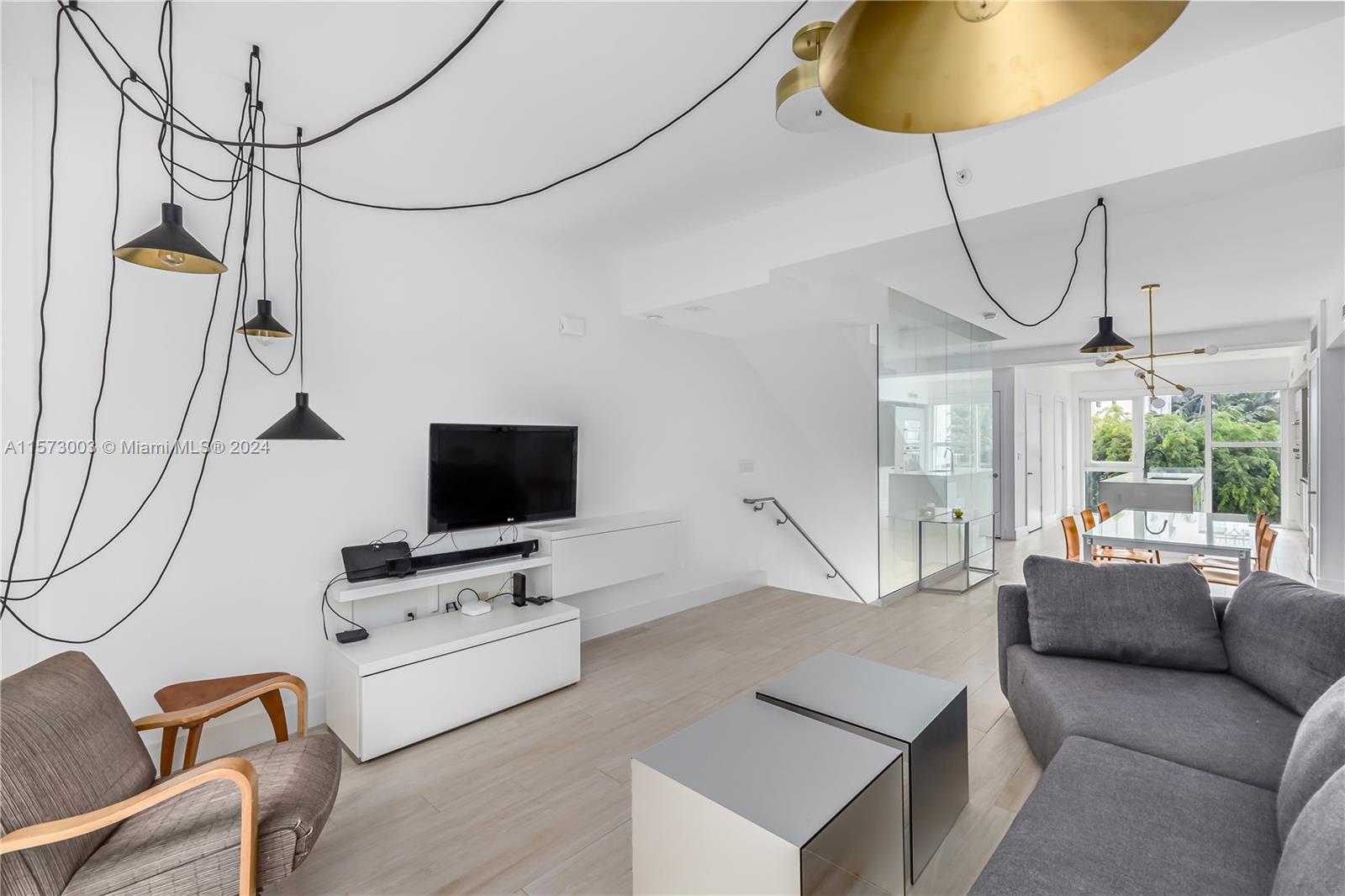455 NE 39th St 109, Miami, Florida 33137, 2 Bedrooms Bedrooms, ,2 BathroomsBathrooms,Residentiallease,For Rent,455 NE 39th St 109,A11573003