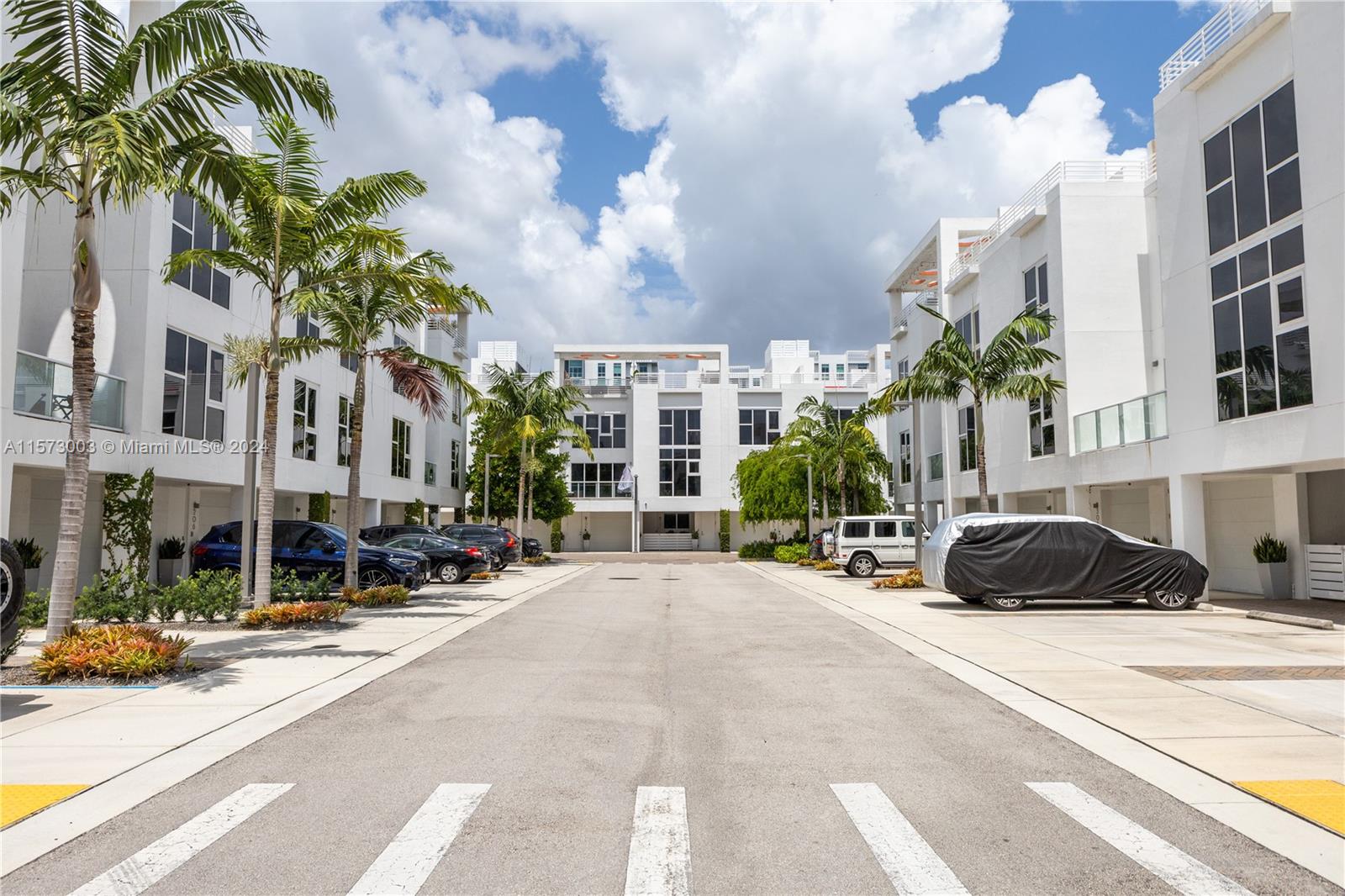 455 NE 39th St 109, Miami, Florida 33137, 2 Bedrooms Bedrooms, ,2 BathroomsBathrooms,Residentiallease,For Rent,455 NE 39th St 109,A11573003