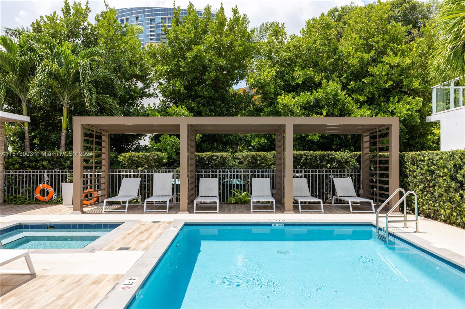 455 NE 39th St 109, Miami, Florida 33137, 2 Bedrooms Bedrooms, ,2 BathroomsBathrooms,Residentiallease,For Rent,455 NE 39th St 109,A11573003