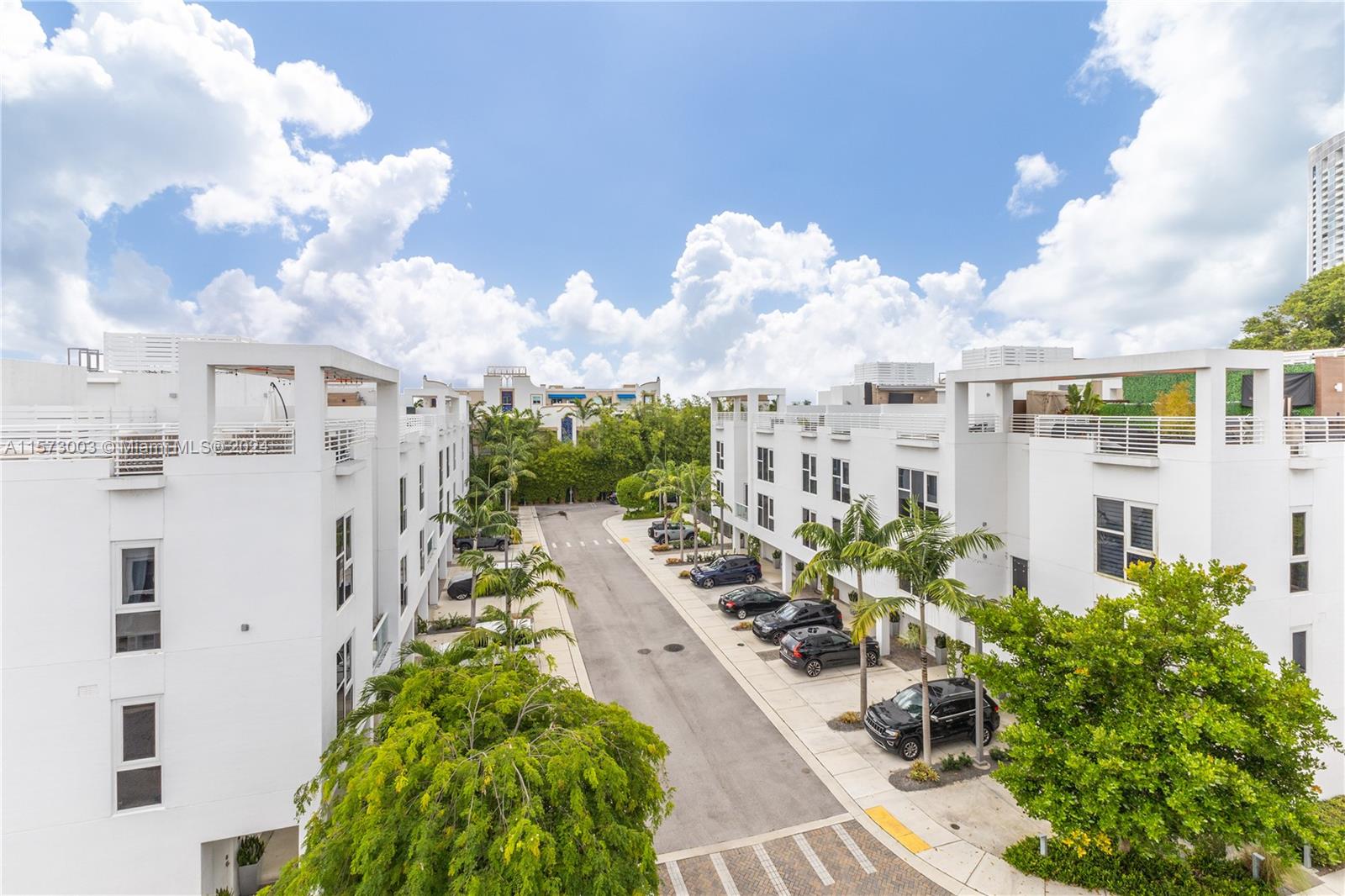 455 NE 39th St 109, Miami, Florida 33137, 2 Bedrooms Bedrooms, ,2 BathroomsBathrooms,Residentiallease,For Rent,455 NE 39th St 109,A11573003