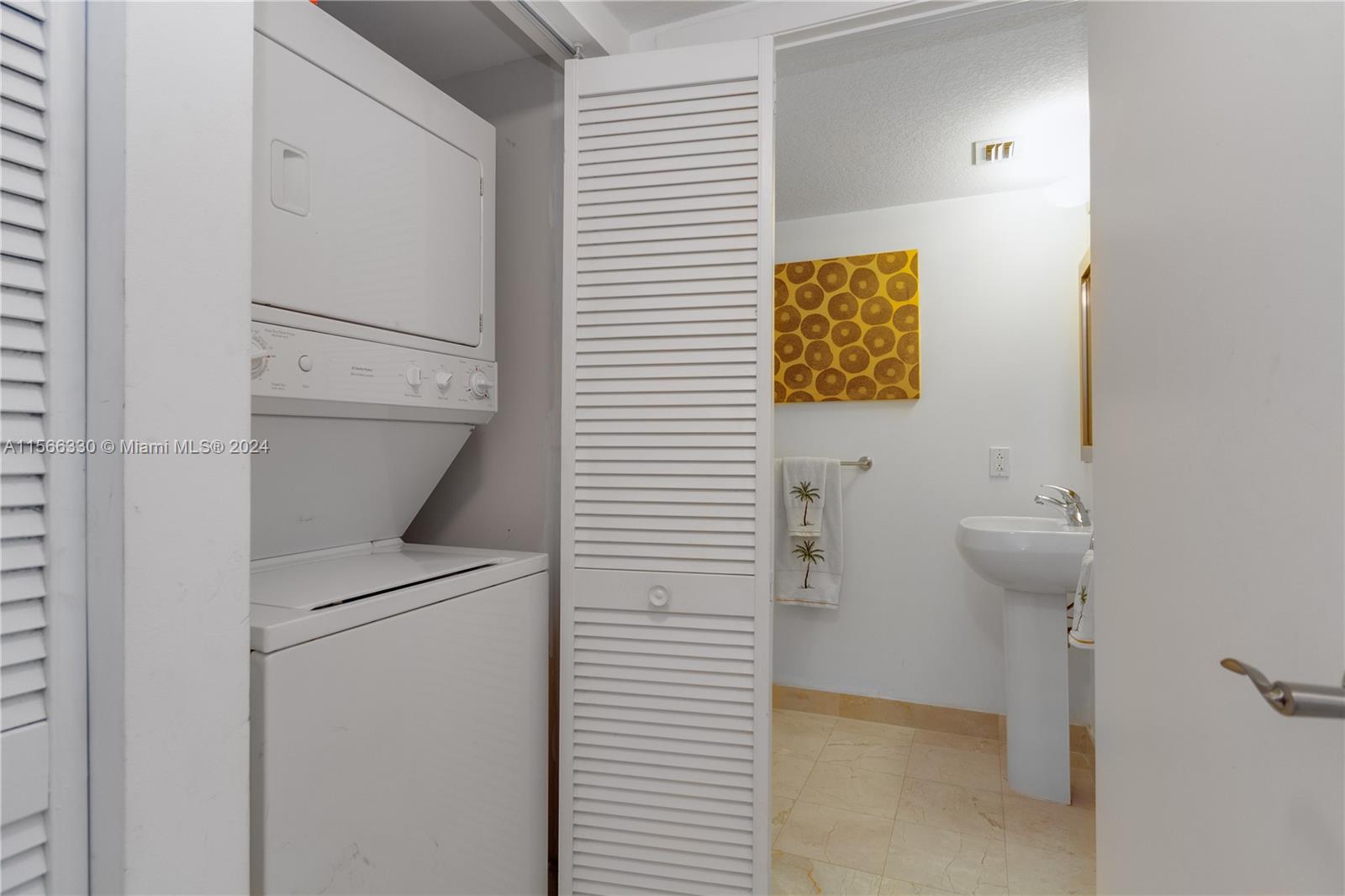 1800 N Bayshore Dr 3211, Miami, Florida 33132, 1 Bedroom Bedrooms, ,1 BathroomBathrooms,Residentiallease,For Rent,1800 N Bayshore Dr 3211,A11566330