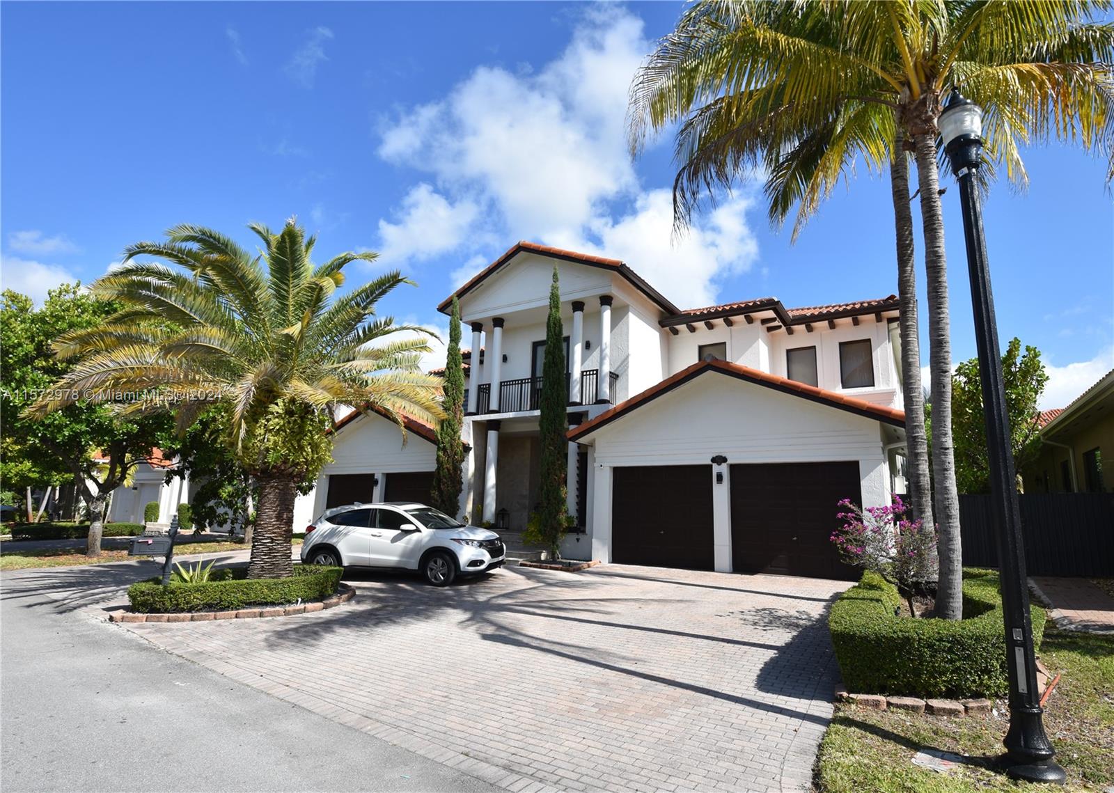 7943 SW 195th Terrace  For Sale A11572978, FL