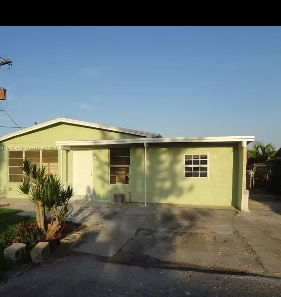 1691 NW 7th Ter 0, Pompano Beach, Florida 33060, 3 Bedrooms Bedrooms, ,1 BathroomBathrooms,Residentiallease,For Rent,1691 NW 7th Ter 0,A11573076