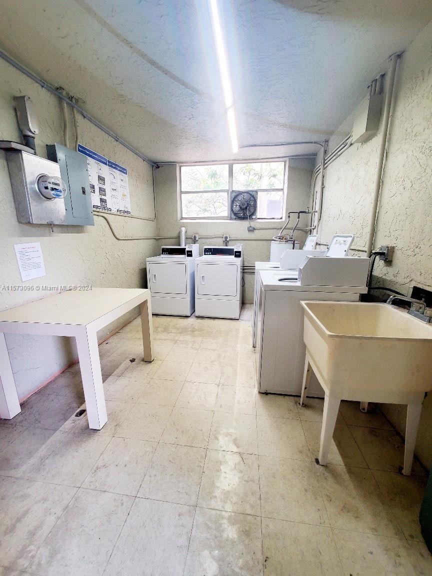 1810 N Lauderdale Ave 2209, North Lauderdale, Florida 33068, 2 Bedrooms Bedrooms, ,2 BathroomsBathrooms,Residentiallease,For Rent,1810 N Lauderdale Ave 2209,A11573096