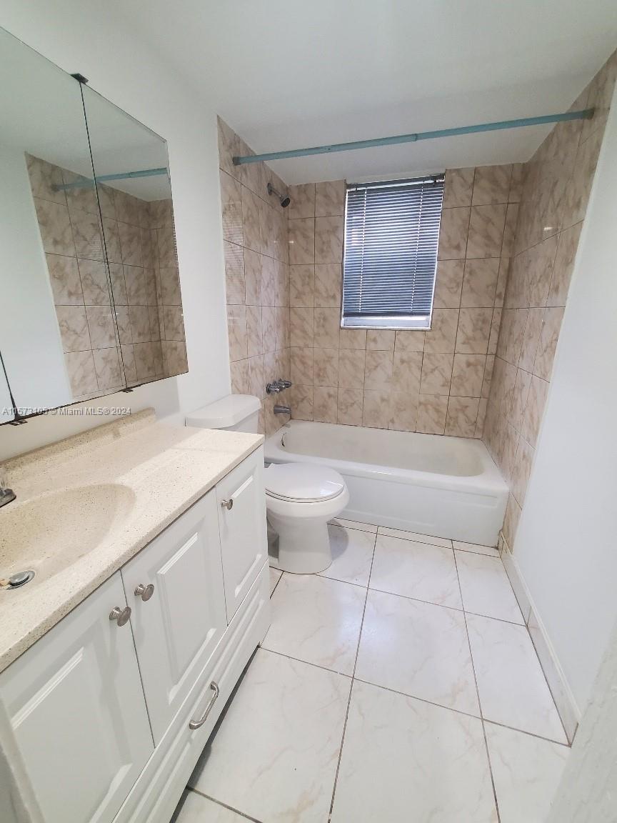 1830 N Lauderdale Ave 4110, North Lauderdale, Florida 33068, 2 Bedrooms Bedrooms, ,2 BathroomsBathrooms,Residentiallease,For Rent,1830 N Lauderdale Ave 4110,A11573105