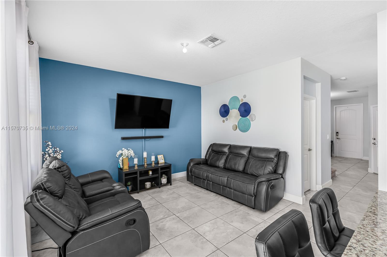 4813 NW 48th Ter, Tamarac, Florida 33319, 3 Bedrooms Bedrooms, ,2 BathroomsBathrooms,Residential,For Sale,4813 NW 48th Ter,A11570735