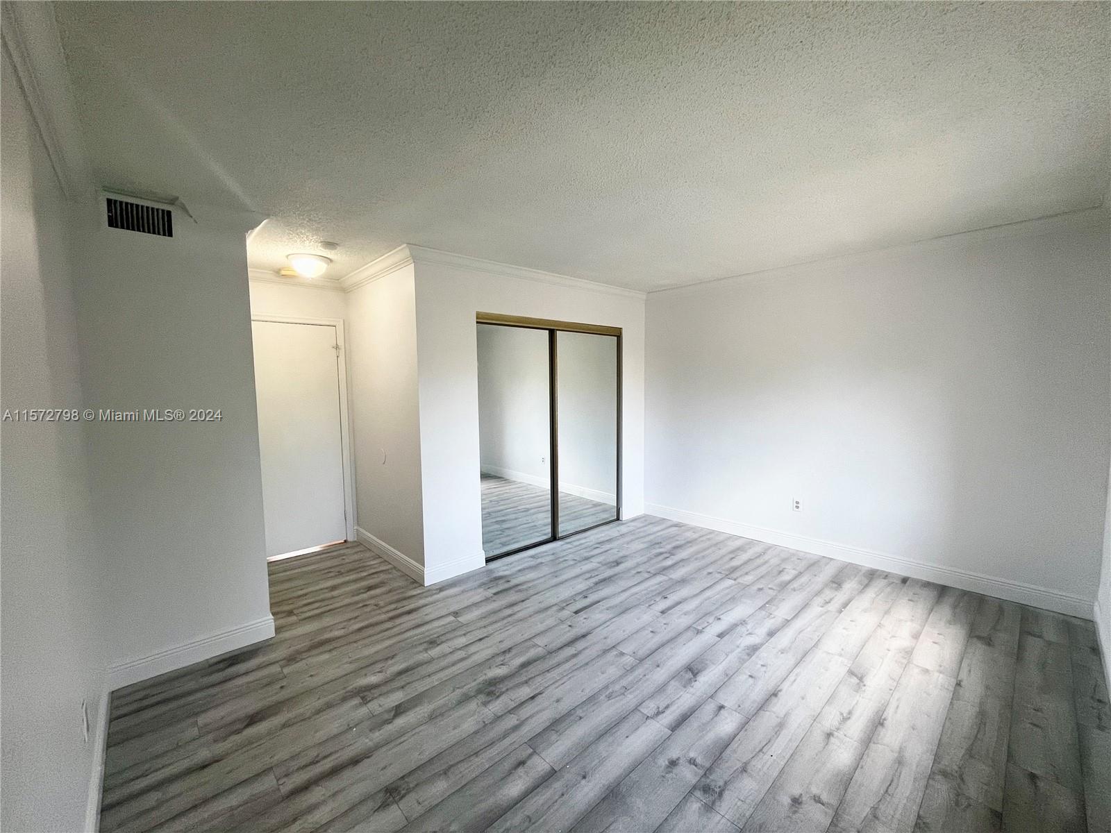 7740 Camino Real G-309, Miami, Florida 33143, 2 Bedrooms Bedrooms, ,1 BathroomBathrooms,Residentiallease,For Rent,7740 Camino Real G-309,A11572798