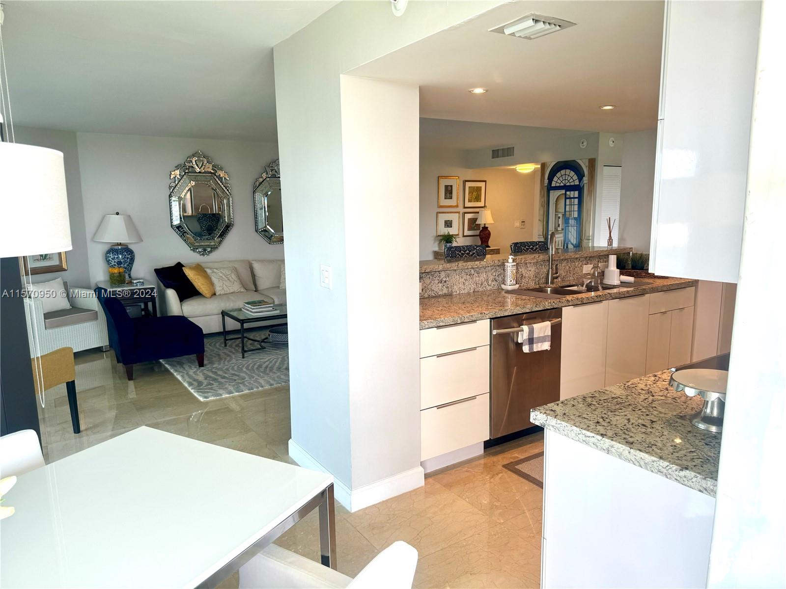 1000 NE Quayside Ter 1911, Miami, Florida 33138, 2 Bedrooms Bedrooms, ,2 BathroomsBathrooms,Residentiallease,For Rent,1000 NE Quayside Ter 1911,A11570950