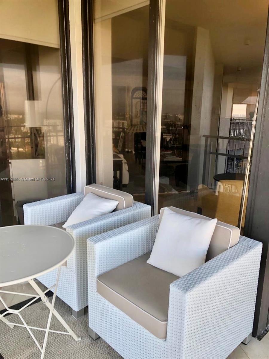 1000 NE Quayside Ter 1911, Miami, Florida 33138, 2 Bedrooms Bedrooms, ,2 BathroomsBathrooms,Residentiallease,For Rent,1000 NE Quayside Ter 1911,A11570950
