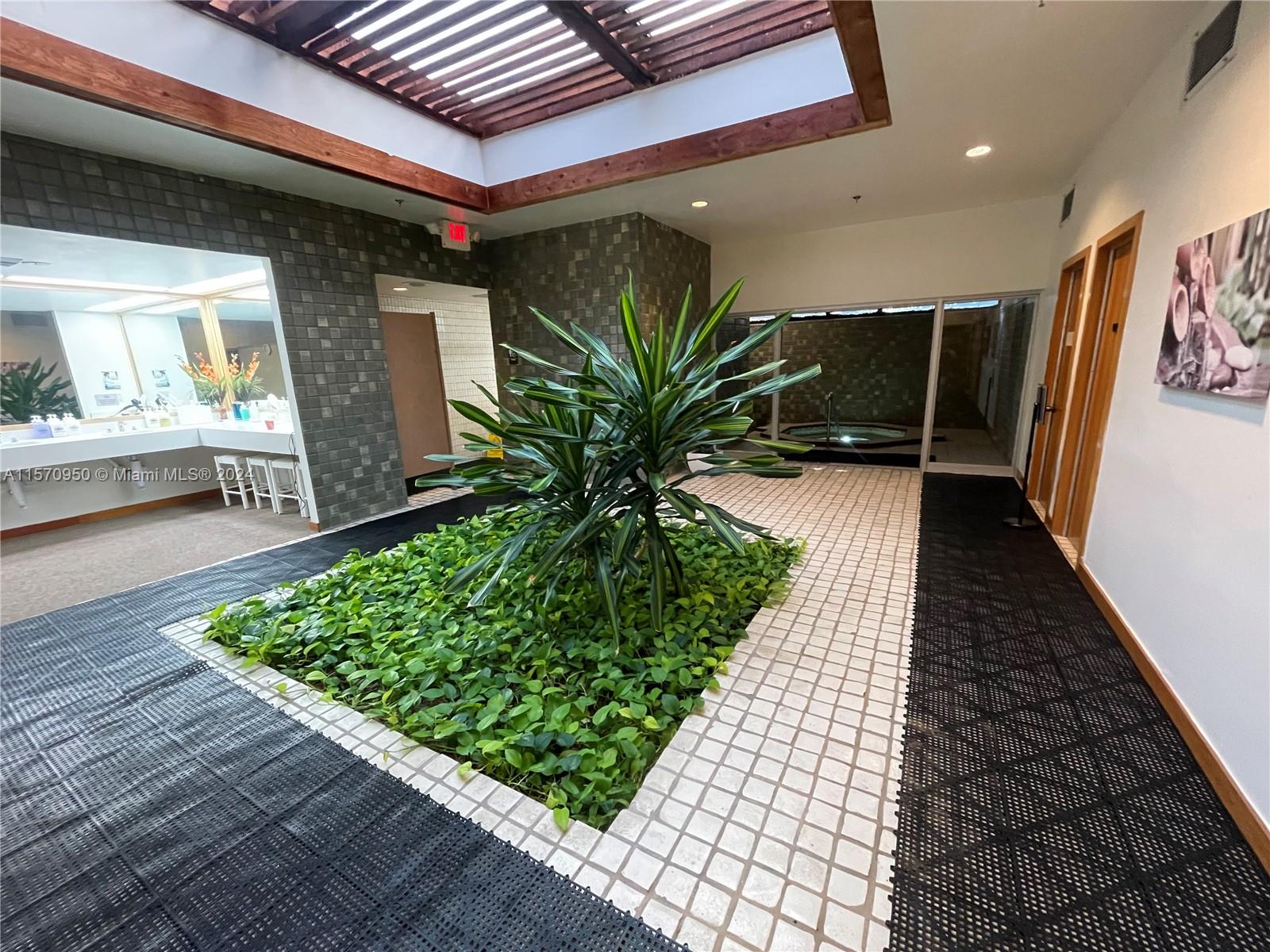1000 NE Quayside Ter 1911, Miami, Florida 33138, 2 Bedrooms Bedrooms, ,2 BathroomsBathrooms,Residentiallease,For Rent,1000 NE Quayside Ter 1911,A11570950