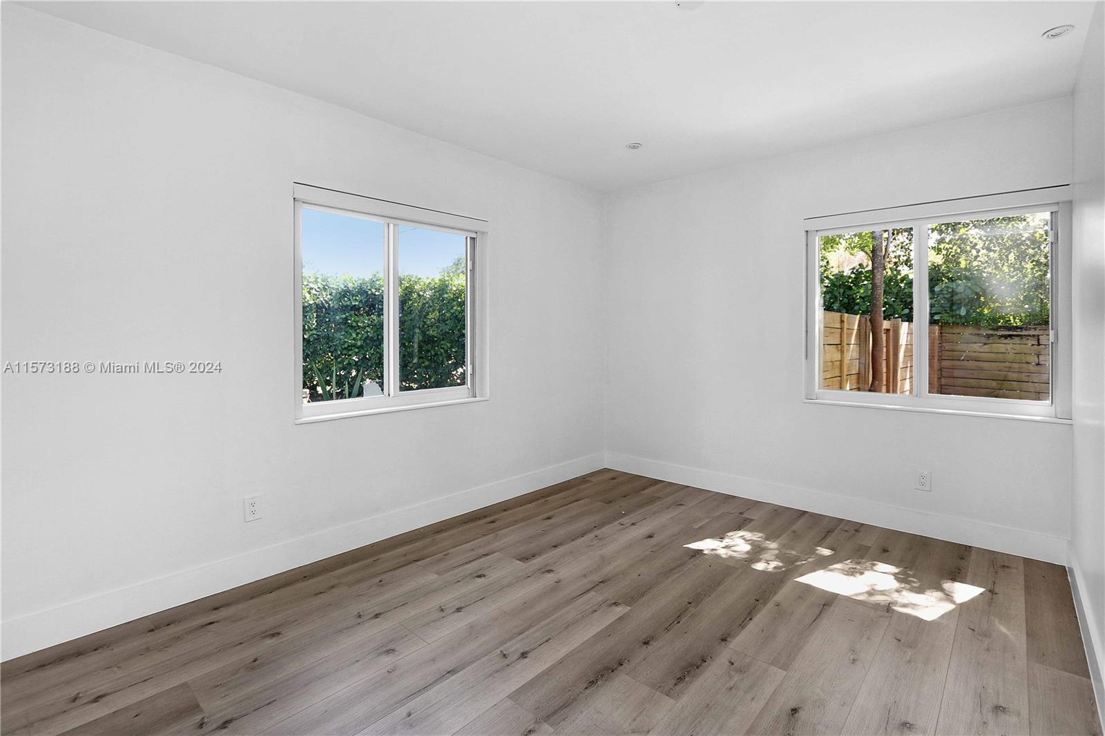 580 NE 106th St, Miami Shores, Florida 33138, 3 Bedrooms Bedrooms, ,3 BathroomsBathrooms,Residential,For Sale,580 NE 106th St,A11573188