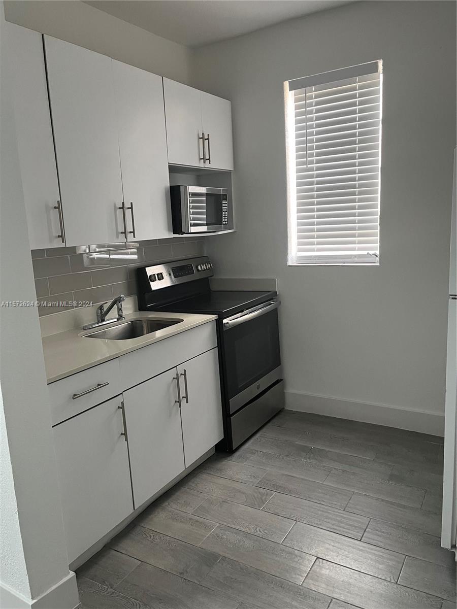 2345 NW Flagler Ter 1, Miami, Florida 33125, 1 Bedroom Bedrooms, ,1 BathroomBathrooms,Residentiallease,For Rent,2345 NW Flagler Ter 1,A11572624