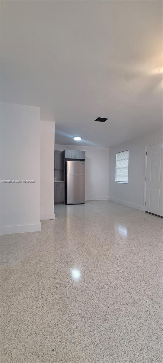 43 Glen Royal Pkwy 5, Miami, Florida 33125, 2 Bedrooms Bedrooms, ,1 BathroomBathrooms,Residentiallease,For Rent,43 Glen Royal Pkwy 5,A11573201