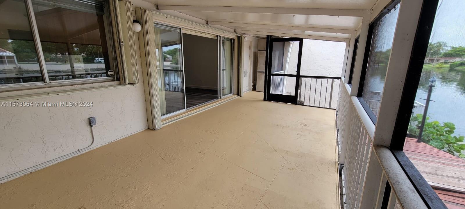 6930 Holly Rd, Miami Lakes, Florida 33014, 2 Bedrooms Bedrooms, ,2 BathroomsBathrooms,Residential,For Sale,6930 Holly Rd,A11573064