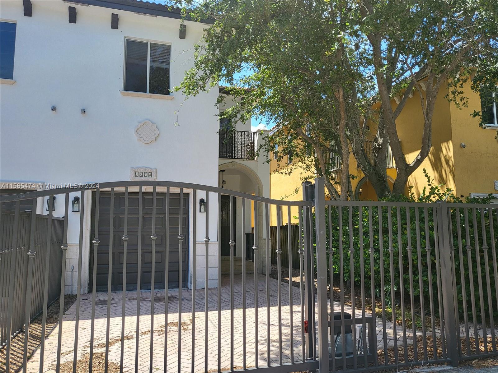 3056  Elizabeth St #3056 For Sale A11565474, FL