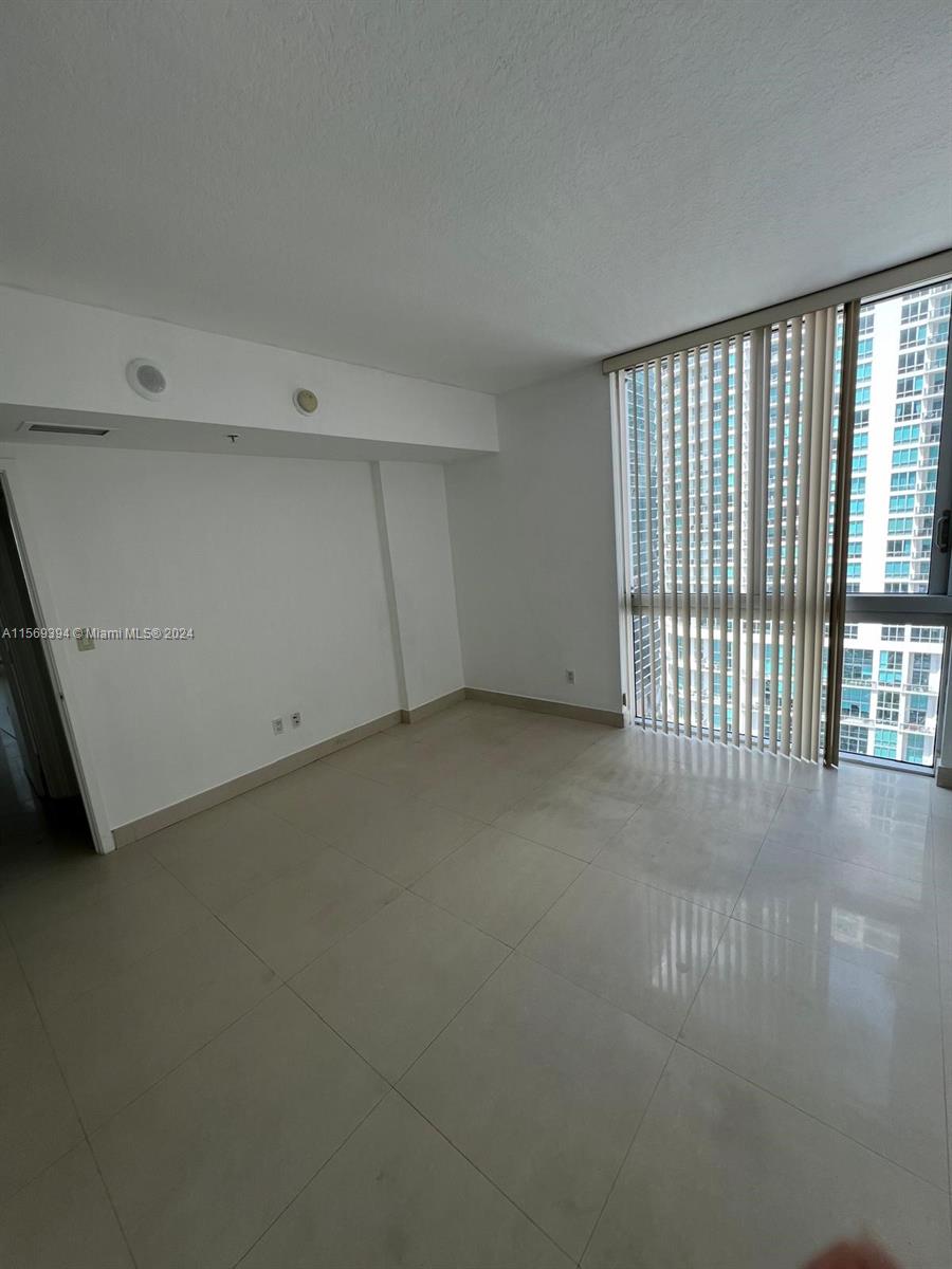 325 S Biscayne Blvd 2315, Miami, Florida 33131, 2 Bedrooms Bedrooms, ,2 BathroomsBathrooms,Residentiallease,For Rent,325 S Biscayne Blvd 2315,A11569394