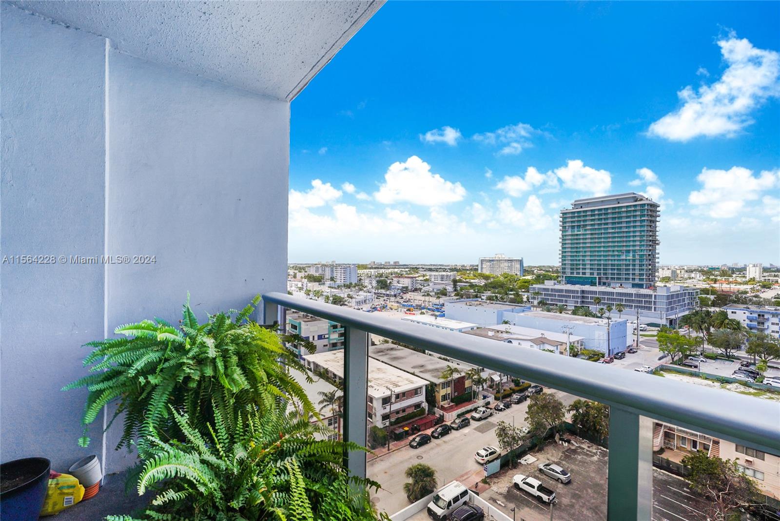 401 69th St 1111, Miami Beach, Florida 33141, 1 Bedroom Bedrooms, ,1 BathroomBathrooms,Residential,For Sale,401 69th St 1111,A11564228