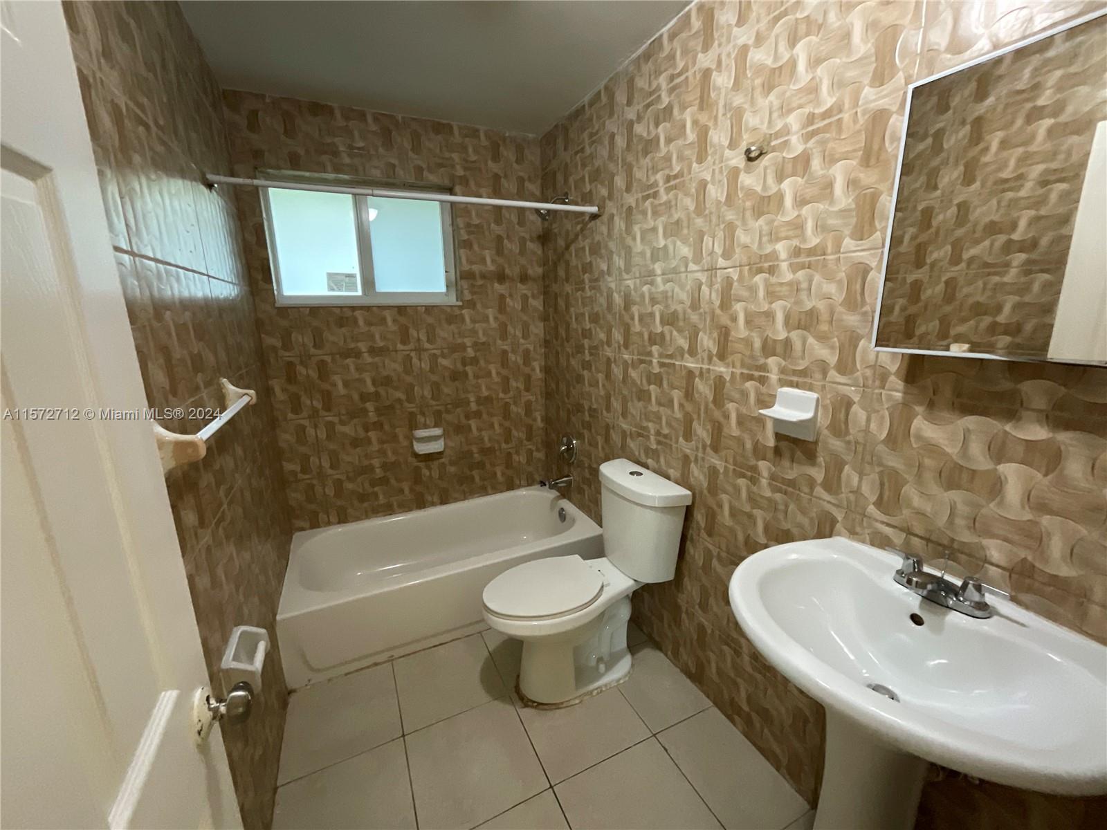 258 NW 69th St East, Miami, Florida 33150, 2 Bedrooms Bedrooms, ,1 BathroomBathrooms,Residentiallease,For Rent,258 NW 69th St East,A11572712