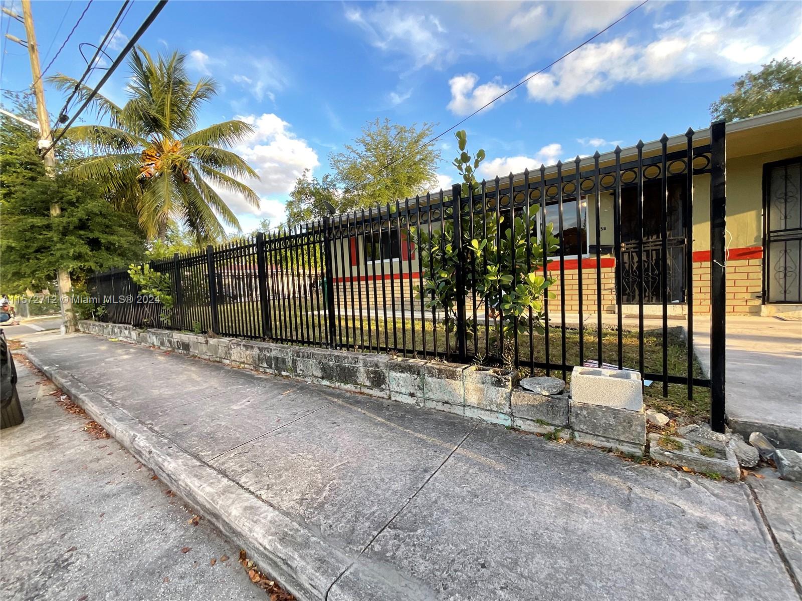 258 NW 69th St East, Miami, Florida 33150, 2 Bedrooms Bedrooms, ,1 BathroomBathrooms,Residentiallease,For Rent,258 NW 69th St East,A11572712